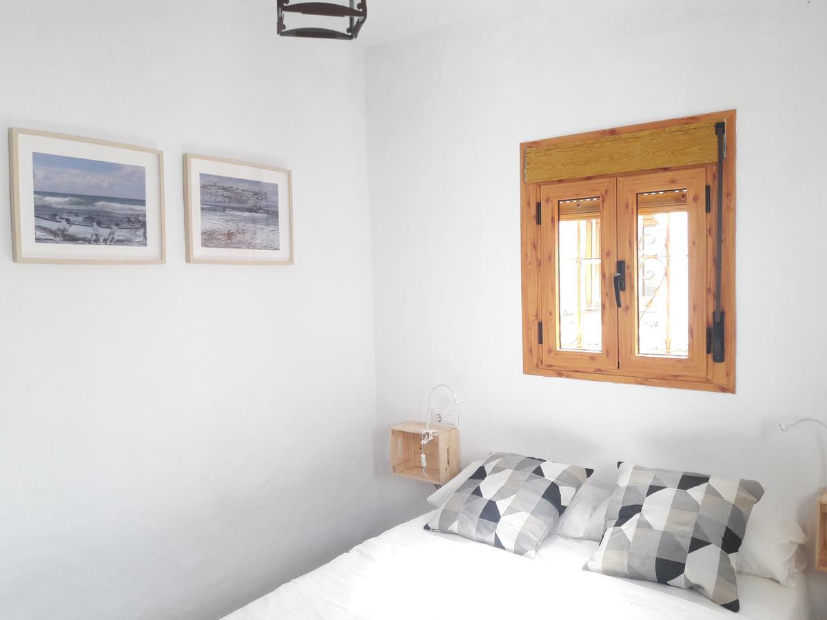 Ch Apartments โกนิล เด ลาฟรอนเตรา ภายนอก รูปภาพ