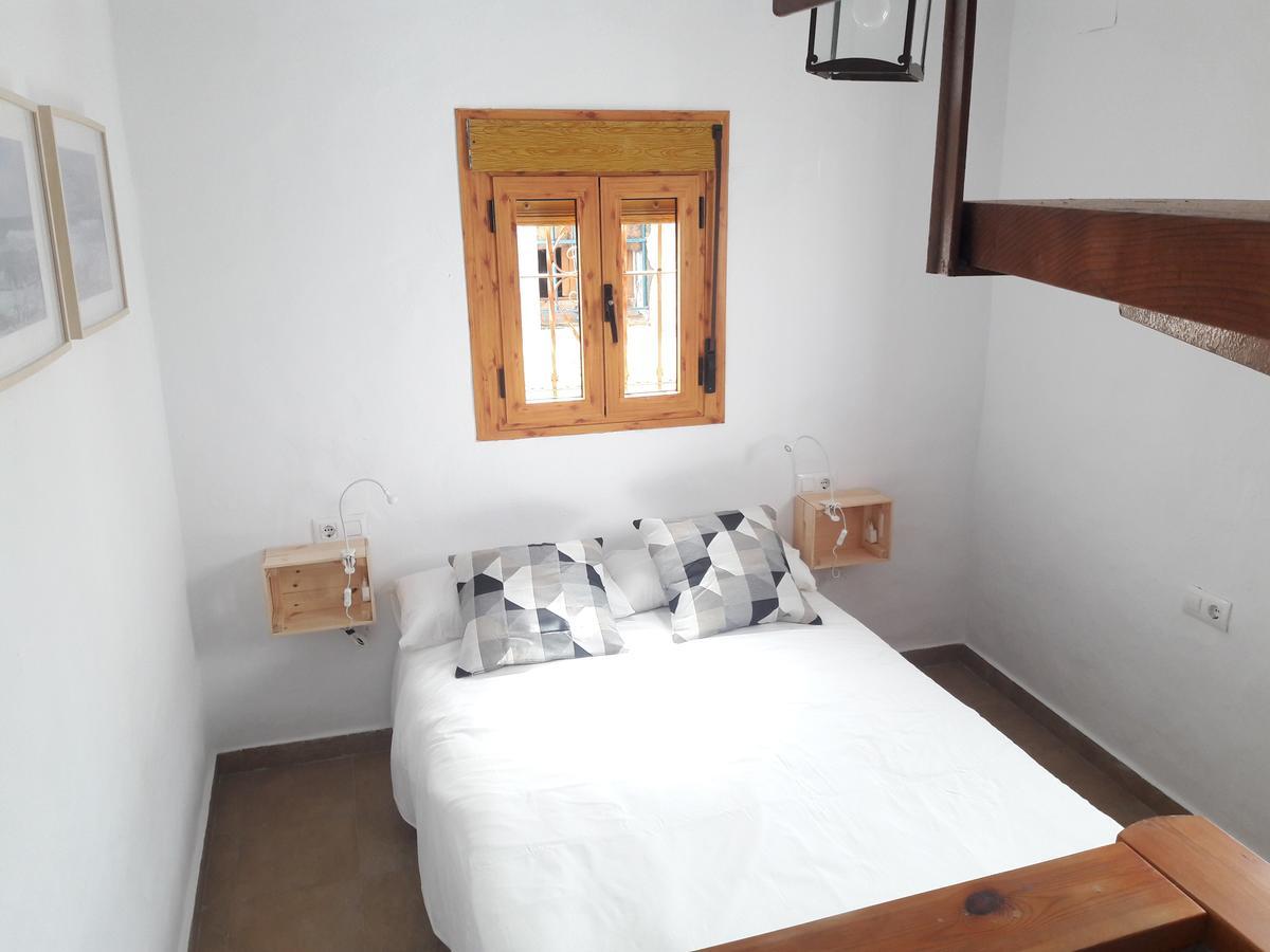 Ch Apartments โกนิล เด ลาฟรอนเตรา ภายนอก รูปภาพ
